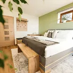 Chalet Schmolti's *